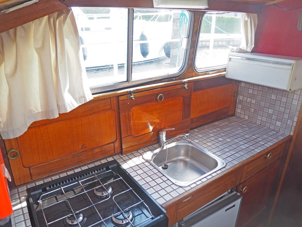 Cabin en avant, H&eacute;bergements